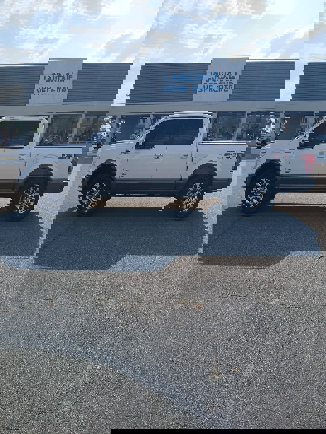 Used 2017 Ford F150 King Ranch w/ Equipment Group 601A Luxury AWD/4WD image 6