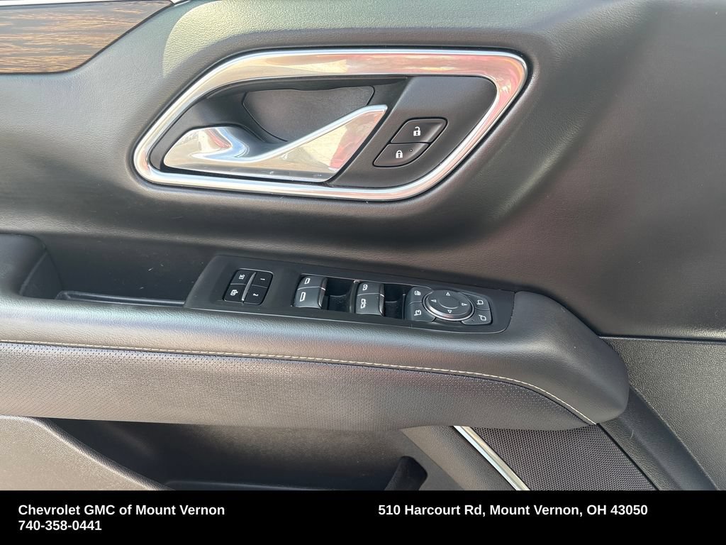 Used 2024 Chevrolet Suburban Premier AWD/4WD image 14