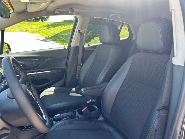 Used 2020 Buick Encore Preferred FWD image 40