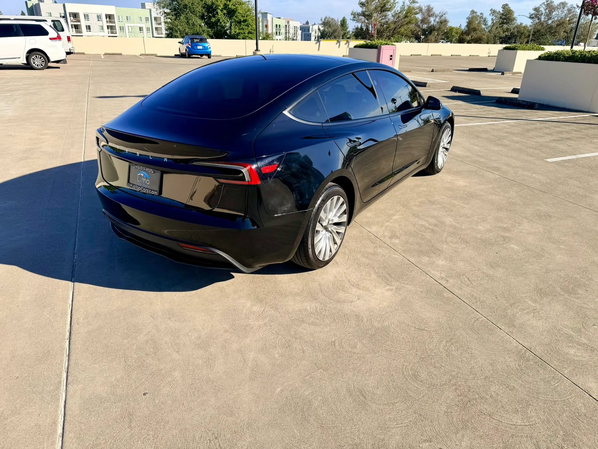 Used 2024 Tesla Model 3 Standard Range RWD image 8