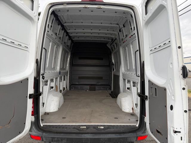 Used 2016 Freightliner Sprinter 2500 image 10