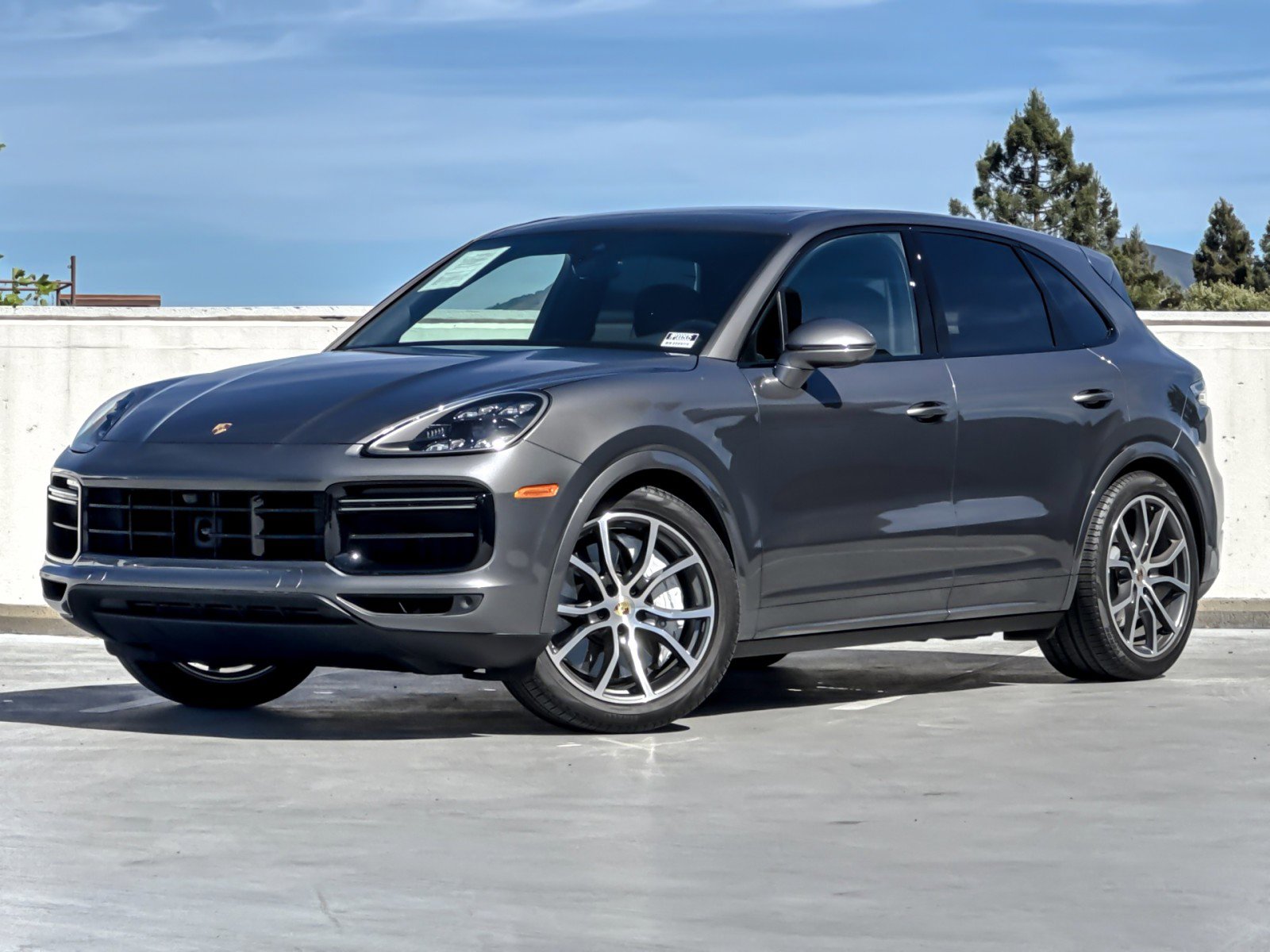 Certified 2023 Porsche Cayenne Turbo image 1