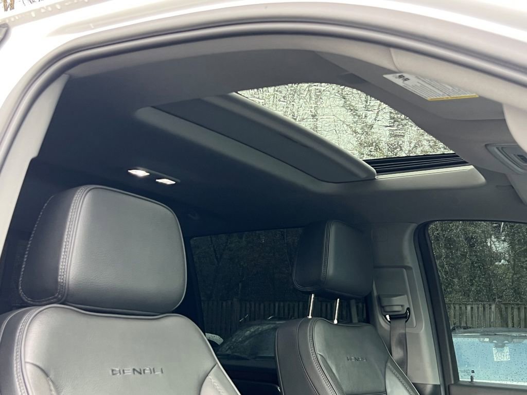 Used 2024 GMC Sierra 2500 Denali w/ Denali Reserve Package image 12