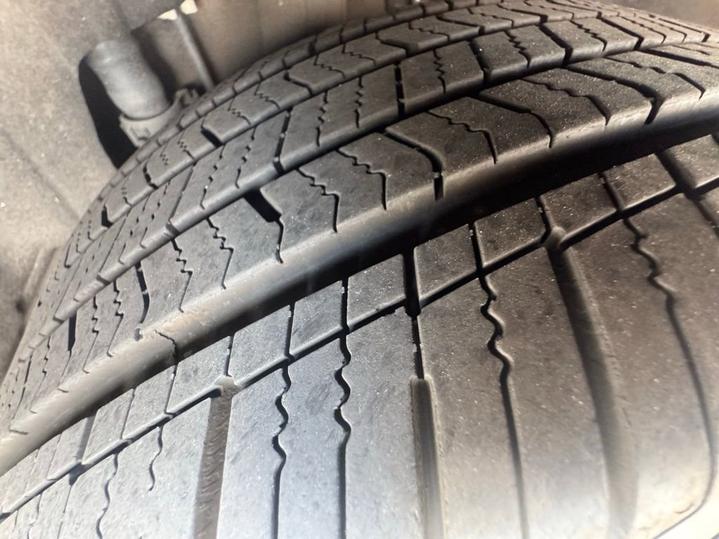 Used 2019 Toyota Camry LE w/ Carpet Mat Package FWD image 8