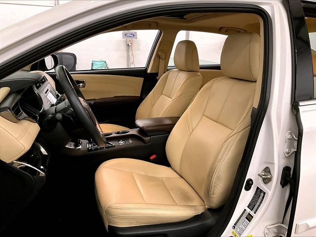 Used 2017 Toyota Avalon XLE Premium w/ All Weather Liner Package FWD image 24