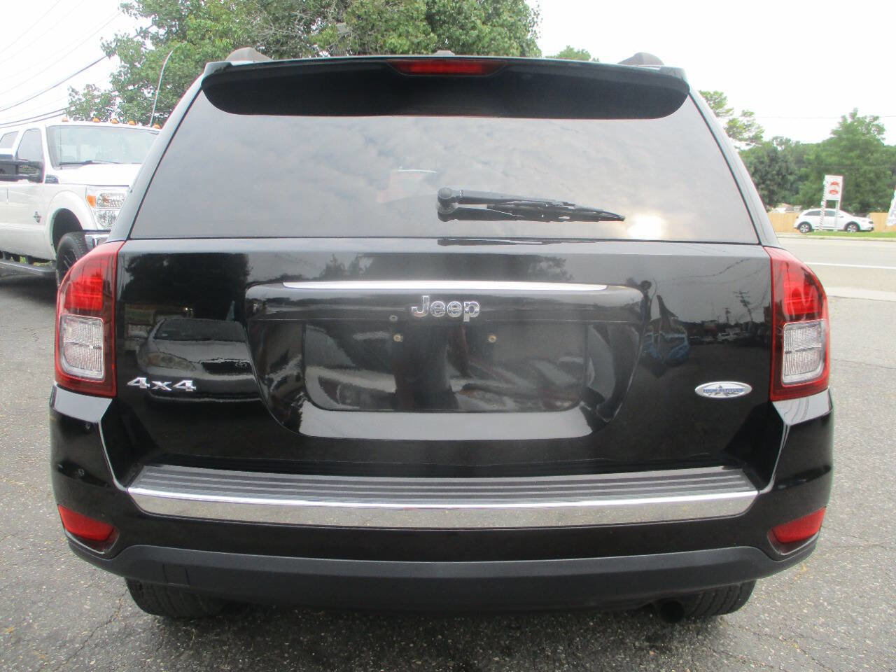 Used 2015 Jeep Compass Sport w/ Power Value Group AWD/4WD image 3