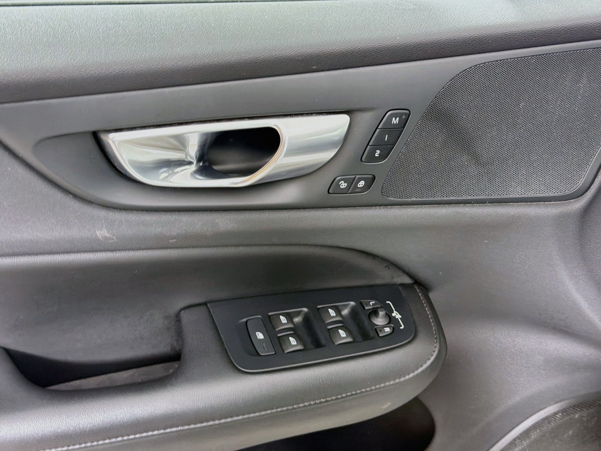 Certified 2024 Volvo S60 B5 Core w/ Climate Package AWD/4WD image 19