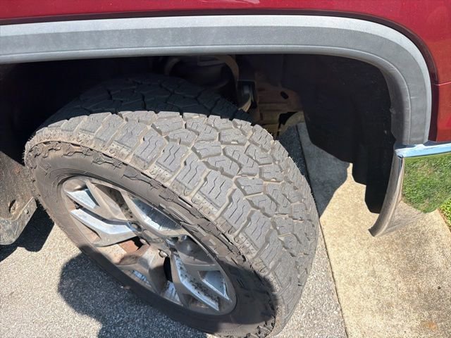 Used 2014 GMC Sierra 1500 SLT w/ SLT Preferred Package image 7