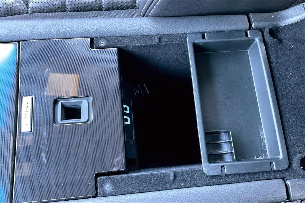 Used 2018 Ford Taurus SHO w/ Driver Assist Package image 24