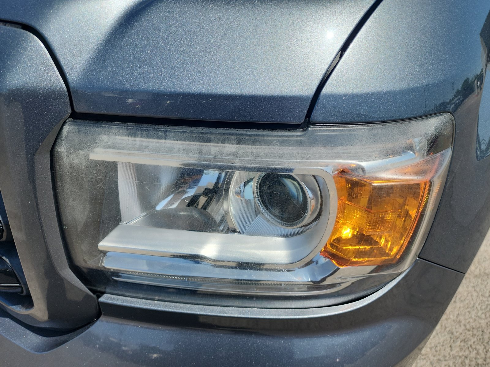 Used 2019 GMC Canyon SLE w/ Driver Alert Package AWD/4WD image 10