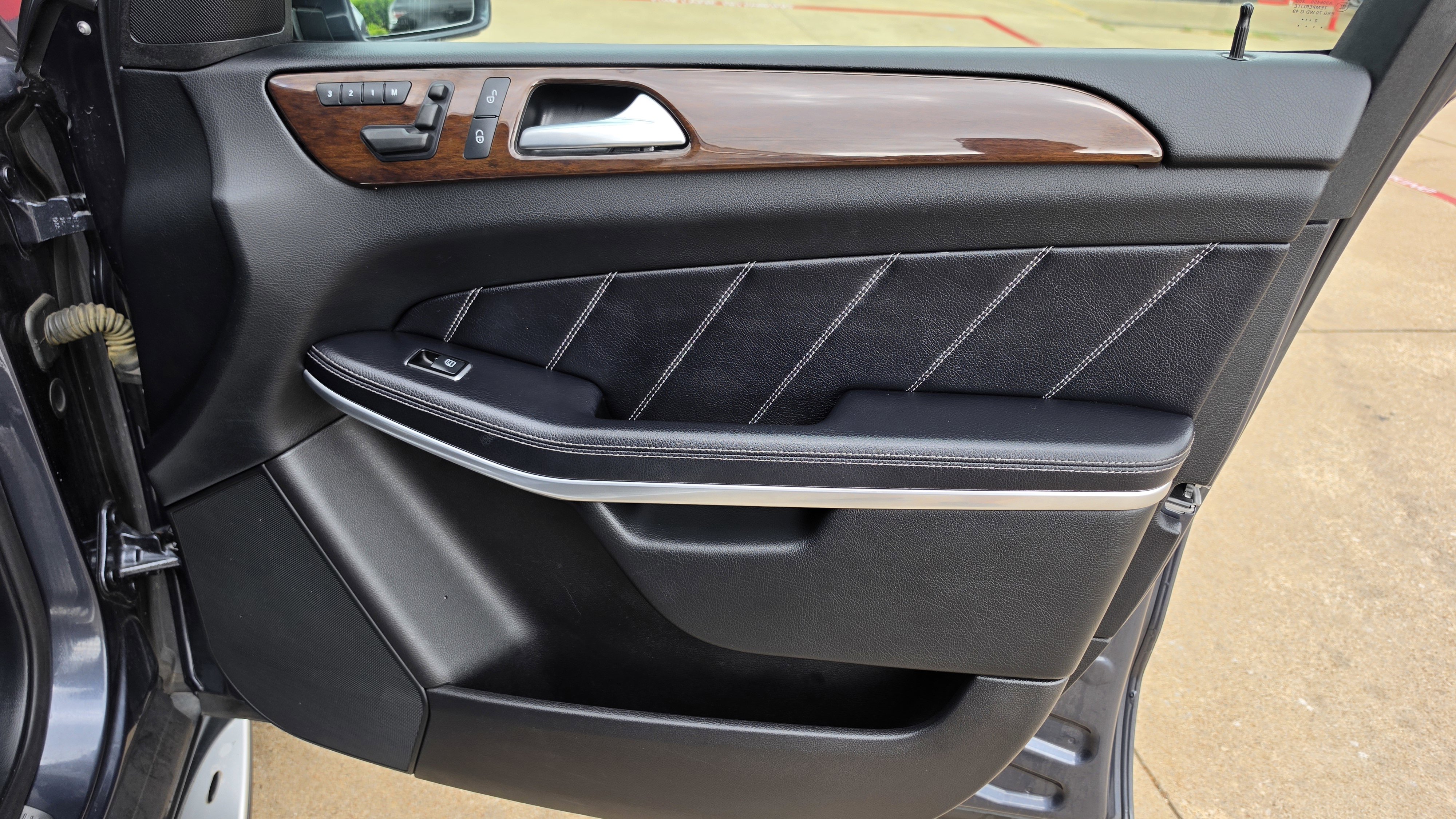 Used 2013 Mercedes-Benz GL 450 4MATIC w/ Premium 1 Pkg image 33