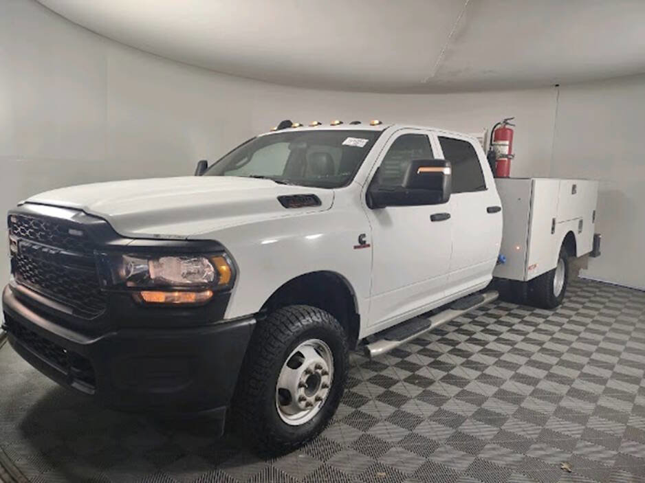 Used 2024 RAM 3500 Tradesman image 3