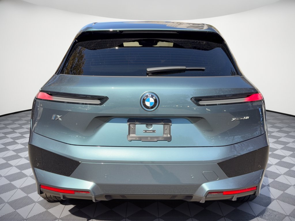 Certified 2024 BMW iX xDrive50 w/ Premium Package AWD/4WD image 11