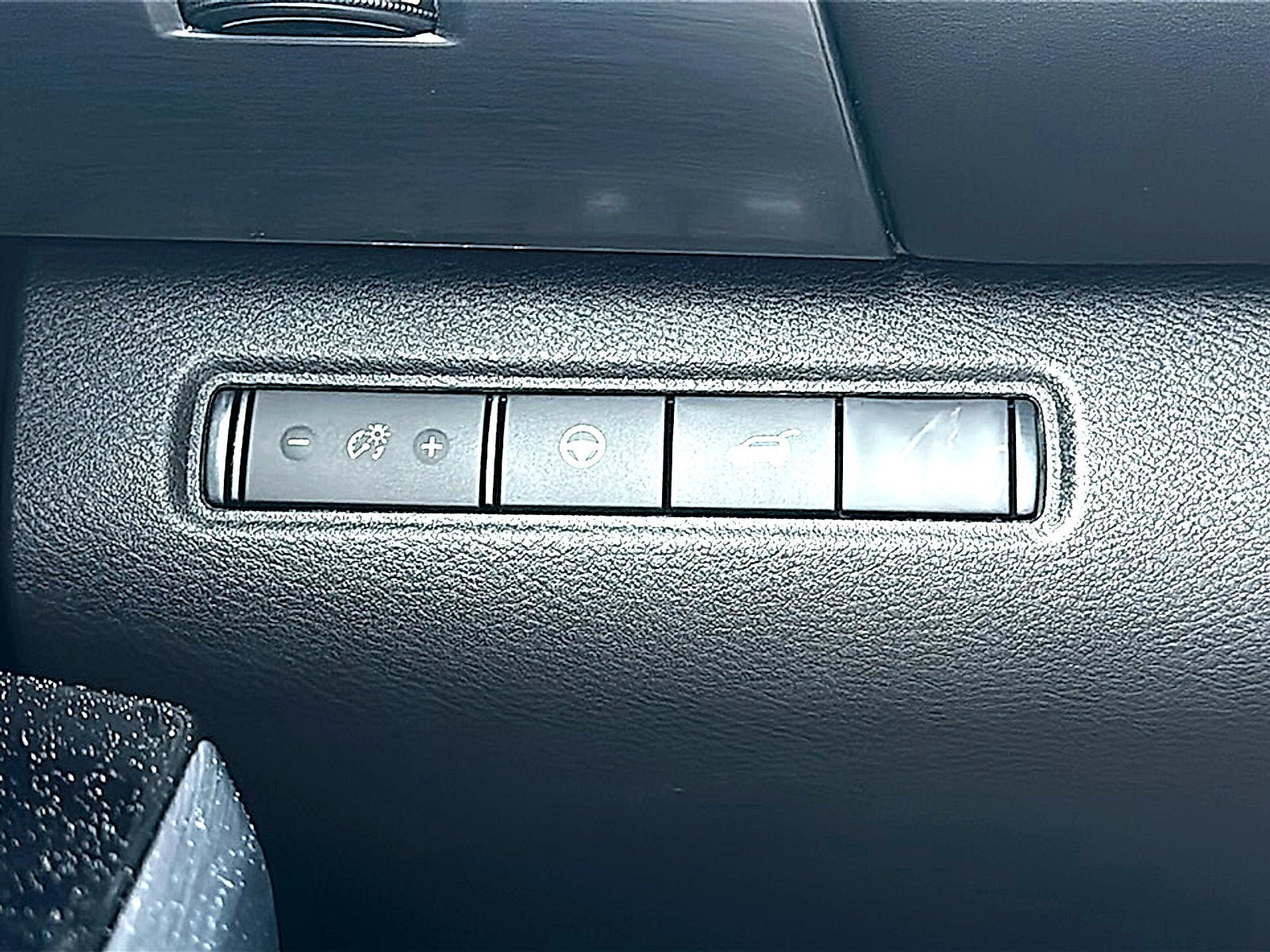 New 2026 Nissan Pathfinder SL FWD image 26