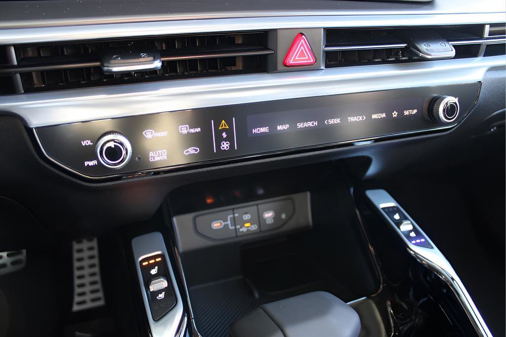 New 2025 Kia Sorento SX image 18