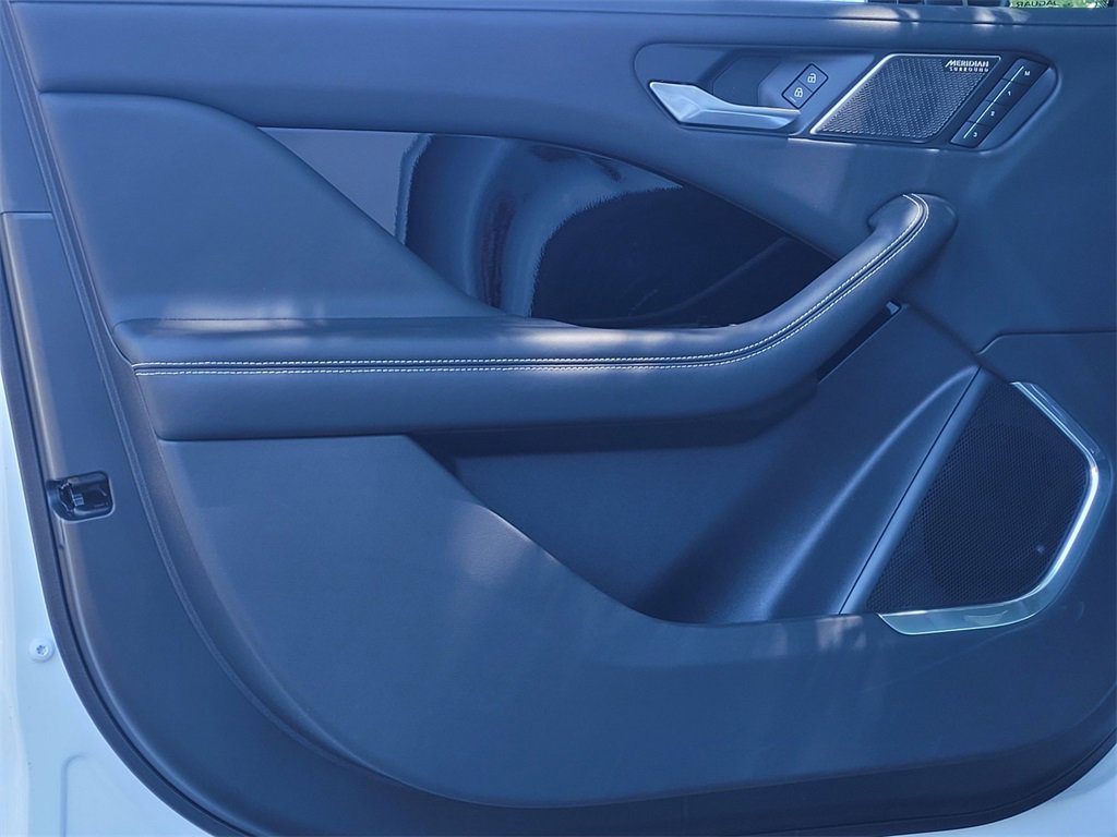 New 2024 Jaguar I-PACE R-Dynamic HSE image 10