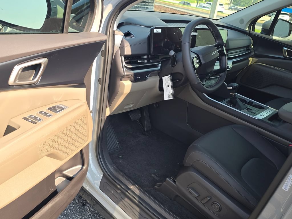 New 2027 Kia Carnival LX FWD image 9