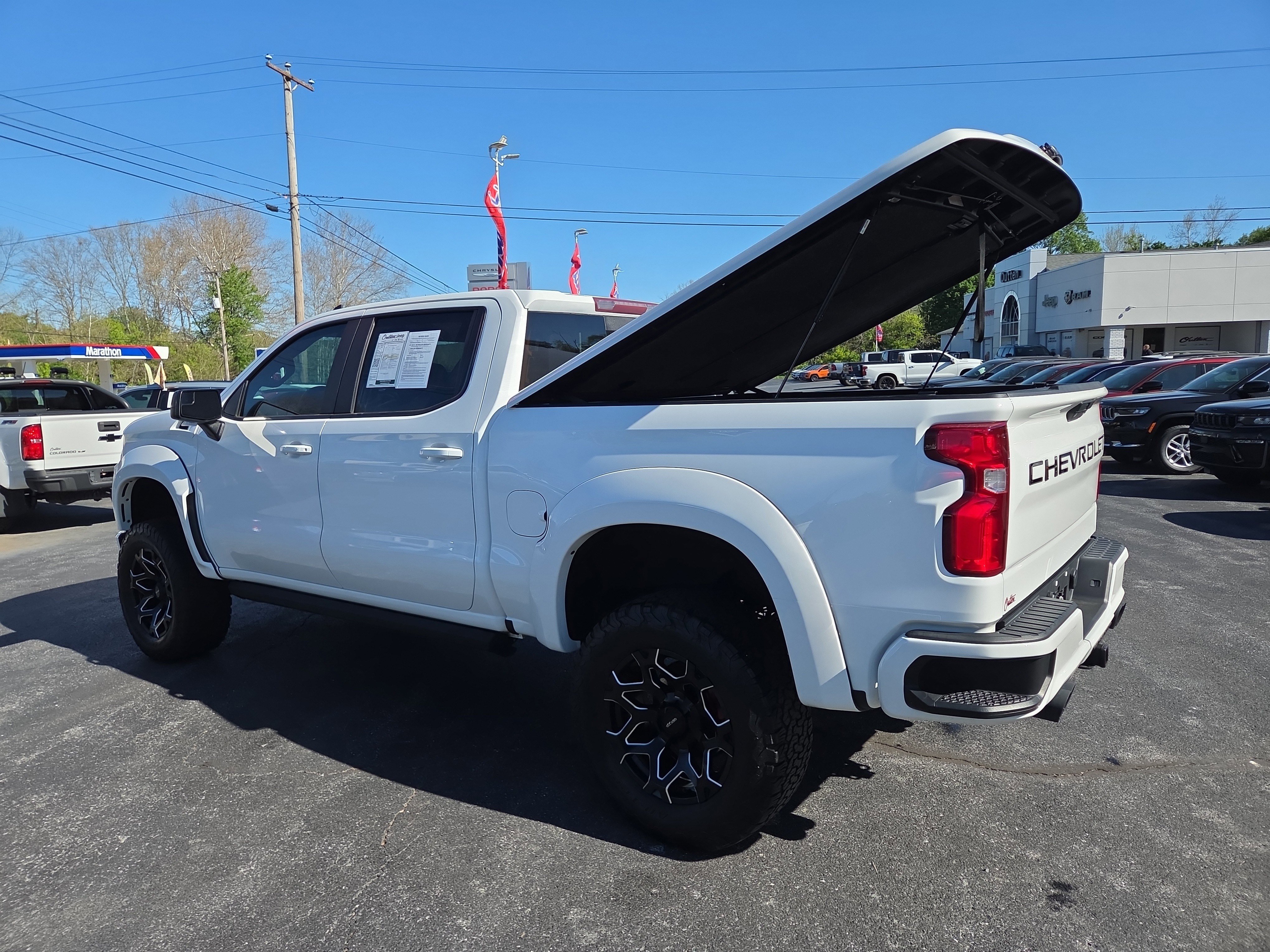 Used 2021 Chevrolet Silverado 1500 RST w/ Convenience Package II AWD/4WD image 36