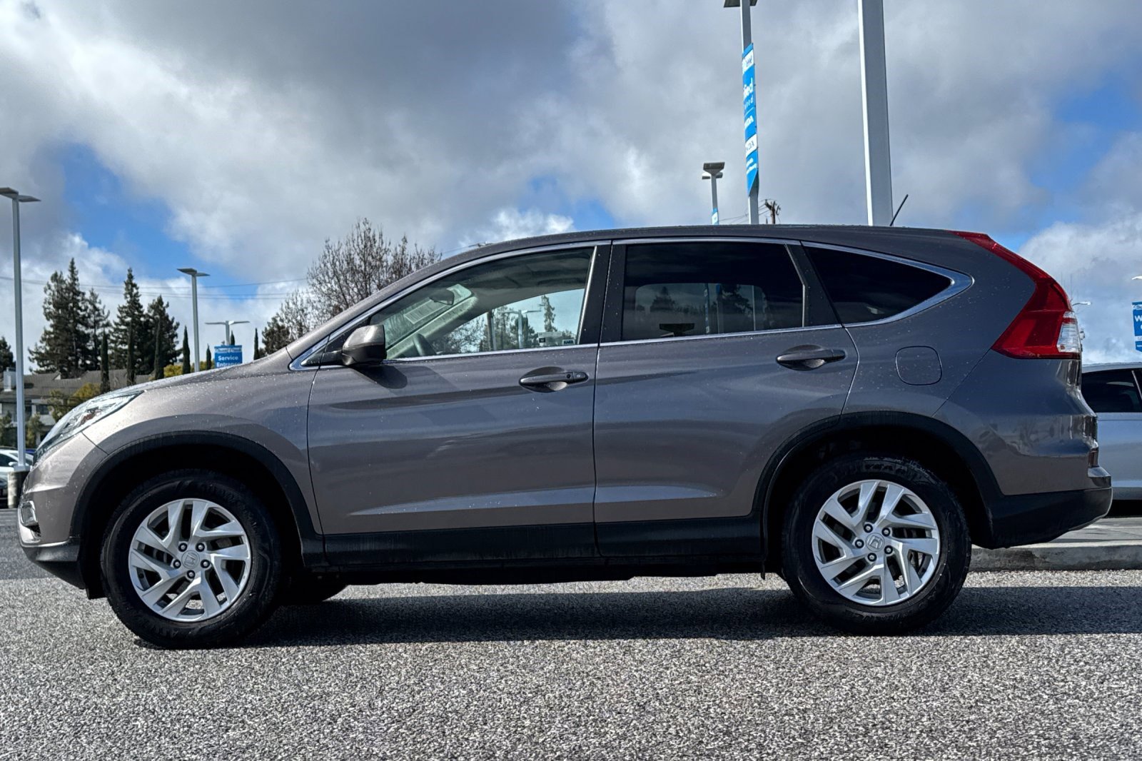 Used 2016 Honda CR-V EX image 2