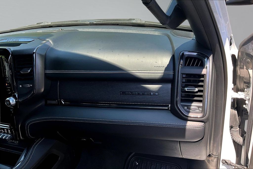 Used 2023 RAM 1500 Limited w/ Body Color Bumper Group AWD/4WD image 29