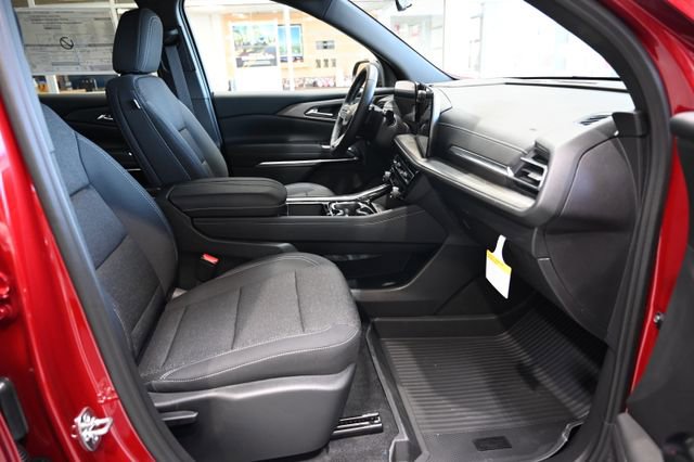 Used 2026 Chevrolet Traverse LT w/ LPO, Floor Liner Package FWD image 10