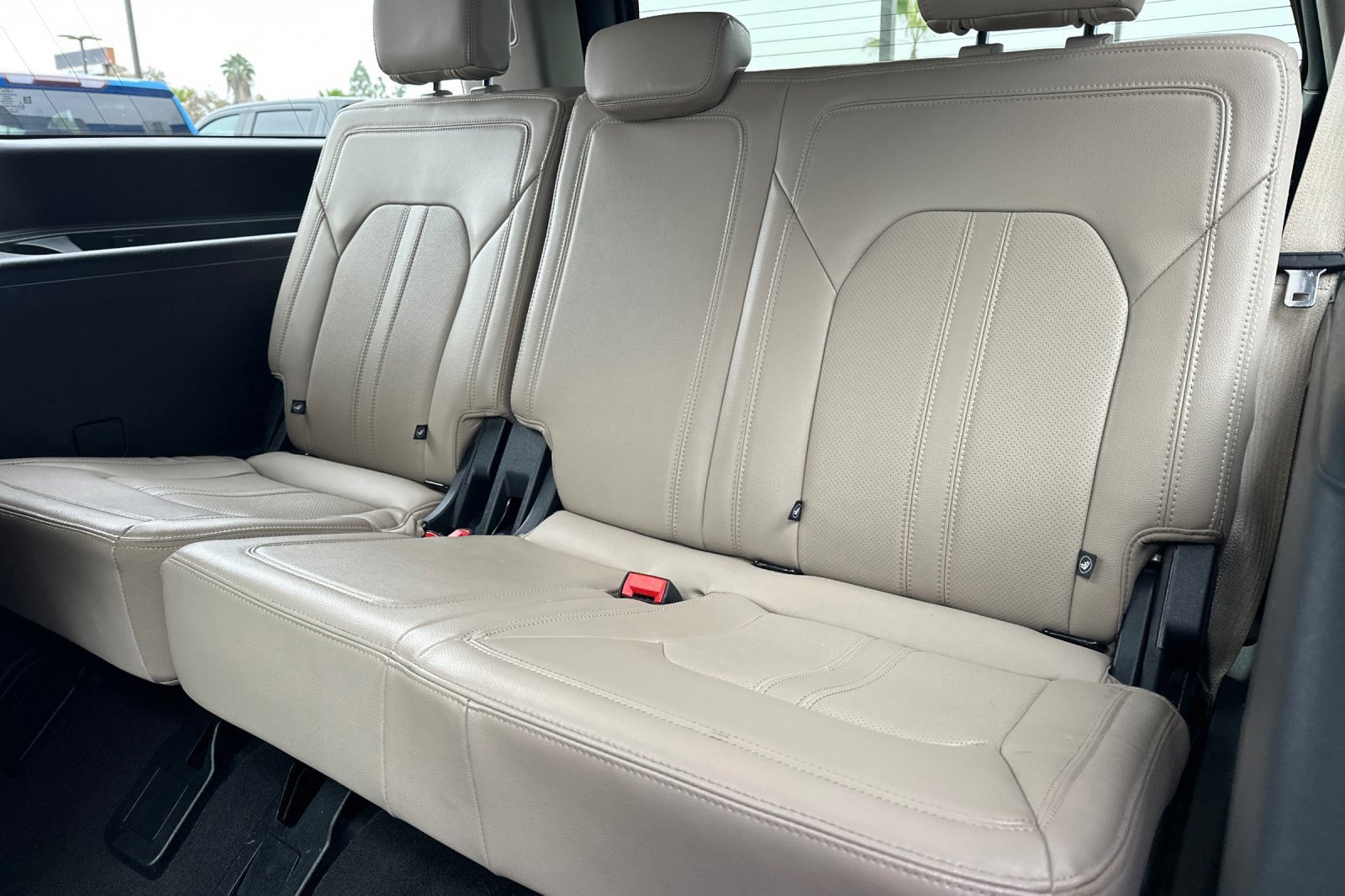 Used 2024 Ford Expedition Max Limited image 15