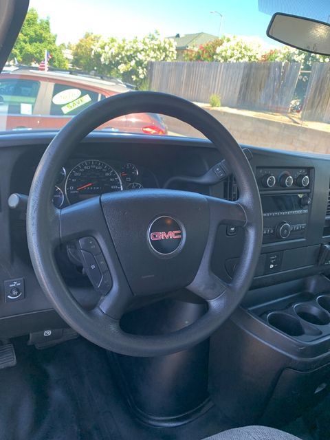 Used 2017 GMC Savana 3500 Extended RWD image 15