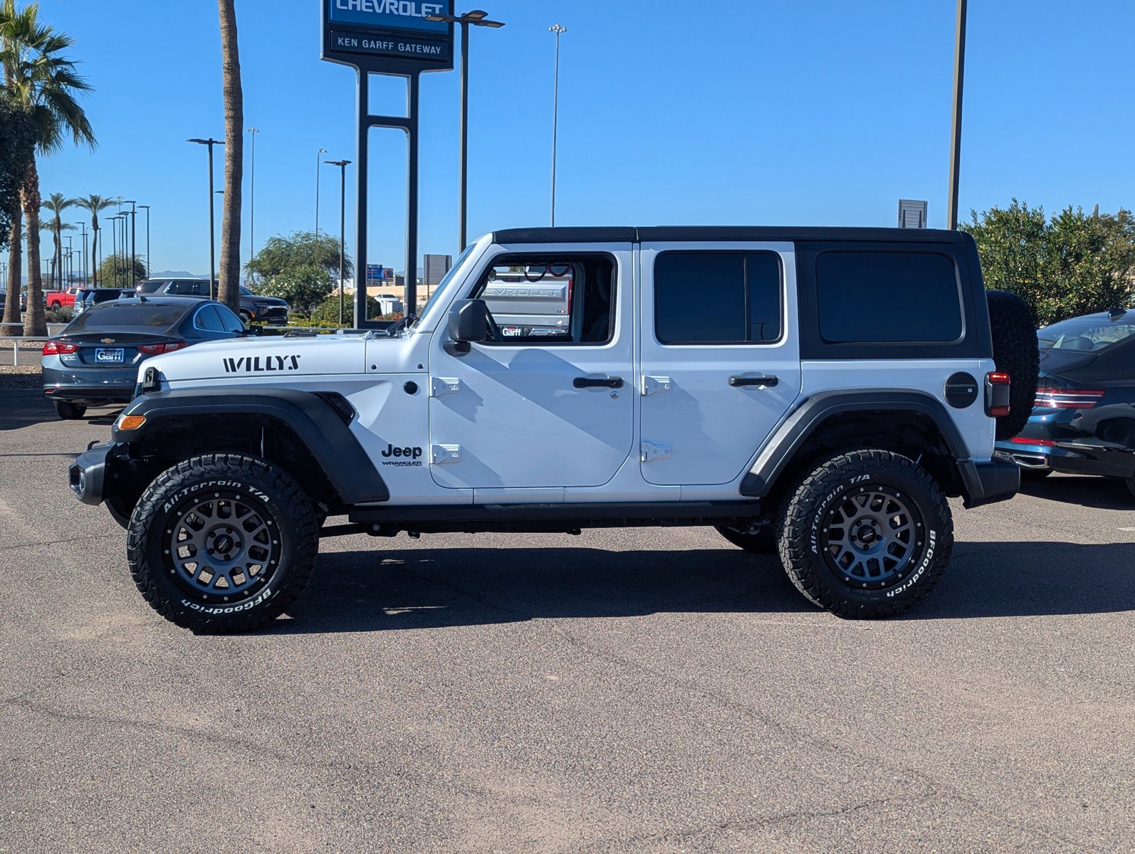 Used 2020 Jeep Wrangler Unlimited Sport image 3