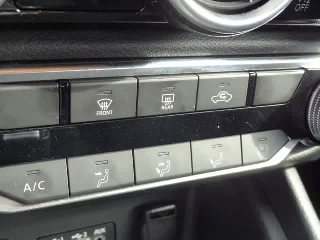 Used 2025 Nissan Sentra SV FWD image 19