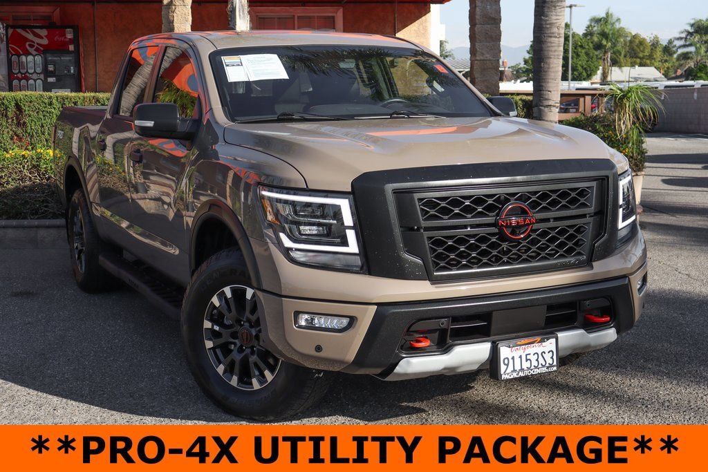 Used 2023 Nissan Titan PRO-4X w/ Pro-4x Convenience Package image 2