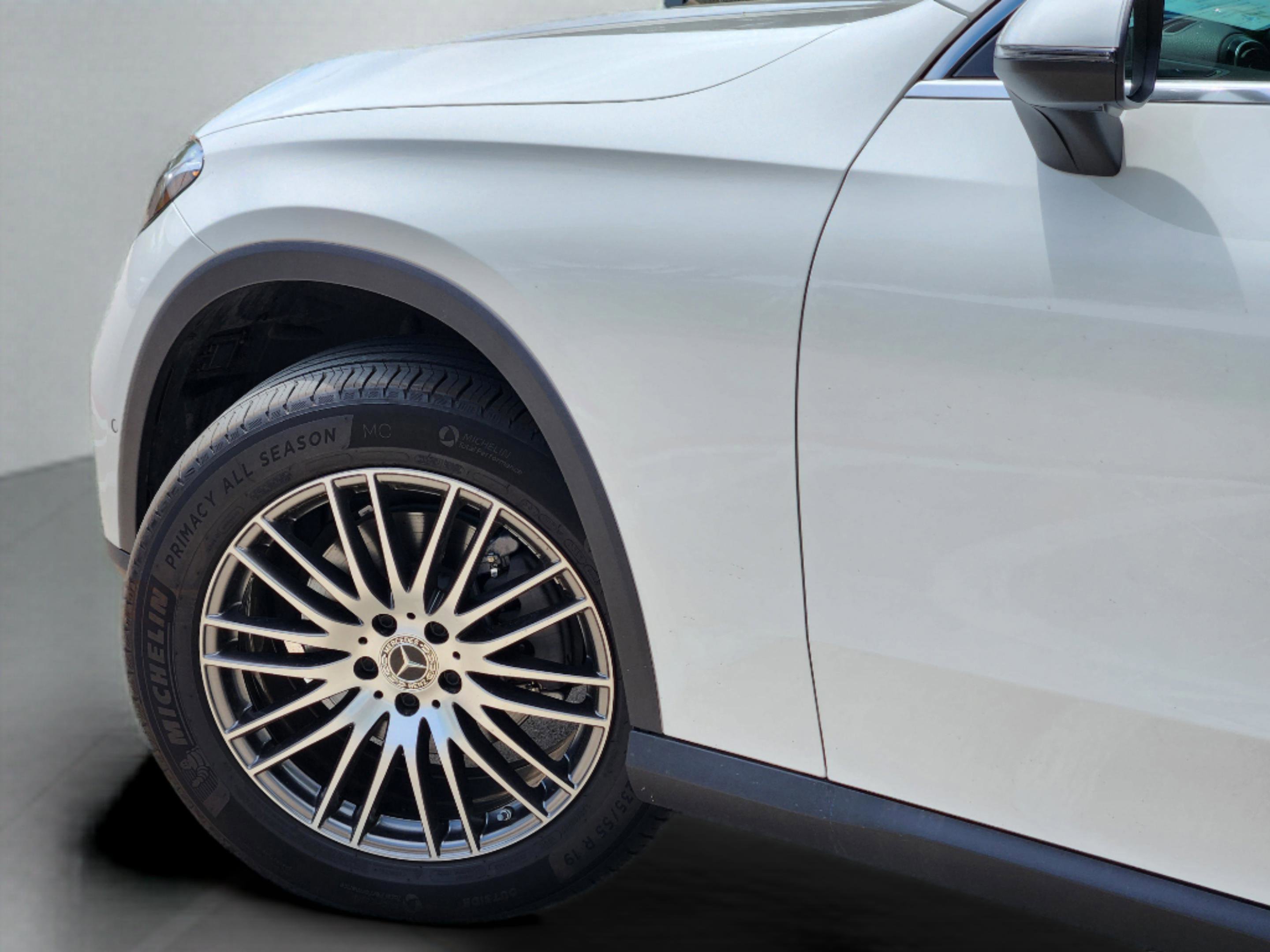 Certified 2025 Mercedes-Benz GLC 300 4MATIC image 24