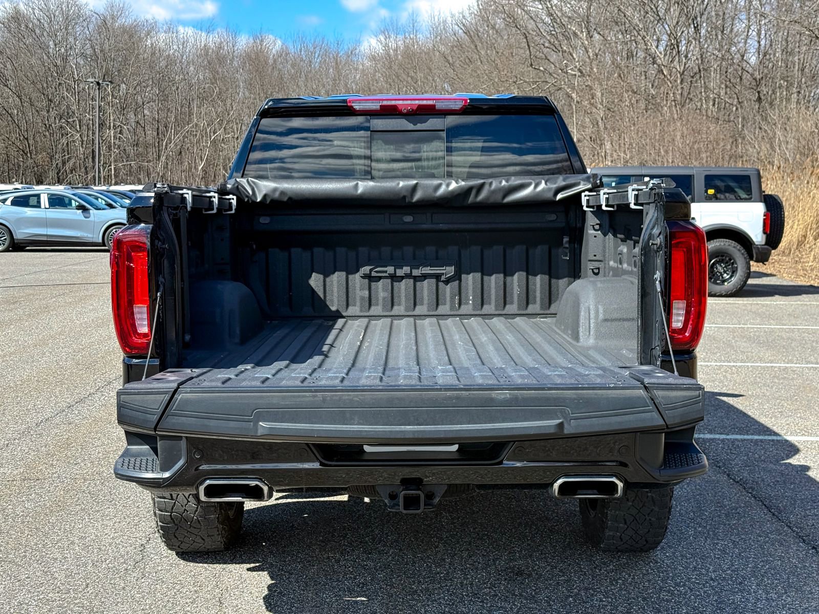 Used 2024 GMC Sierra 1500 AT4 w/ Technology Package image 14