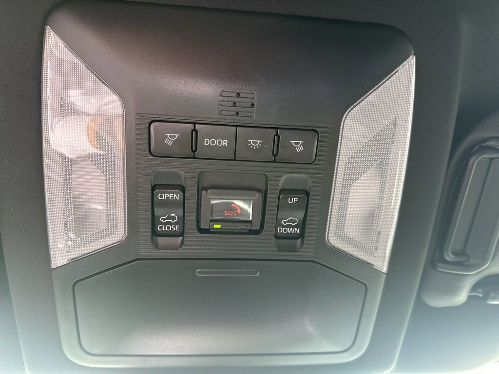 Certified 2025 Toyota RAV4 SE image 25