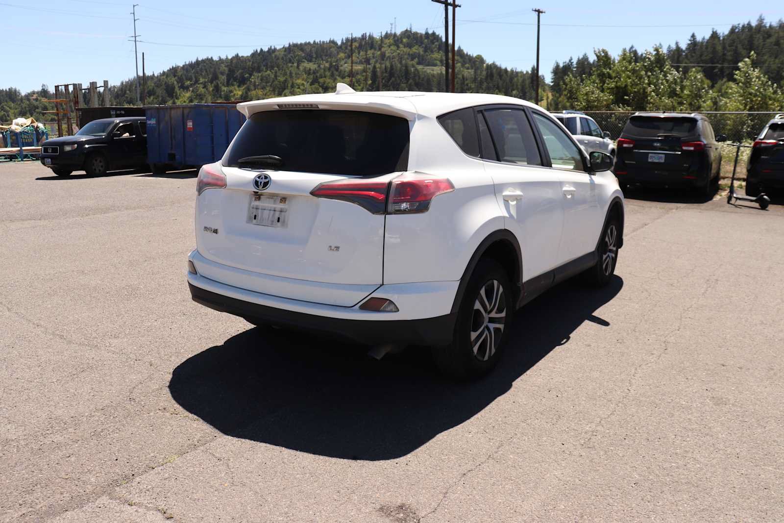 Used 2017 Toyota RAV4 LE w/ Carpet Mat Package FWD image 5