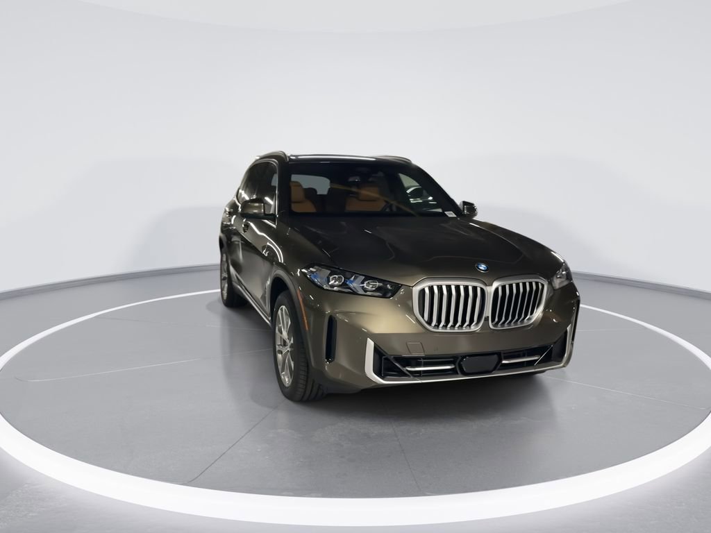 New 2026 BMW X5 xDrive40i w/ Premium Package image 2