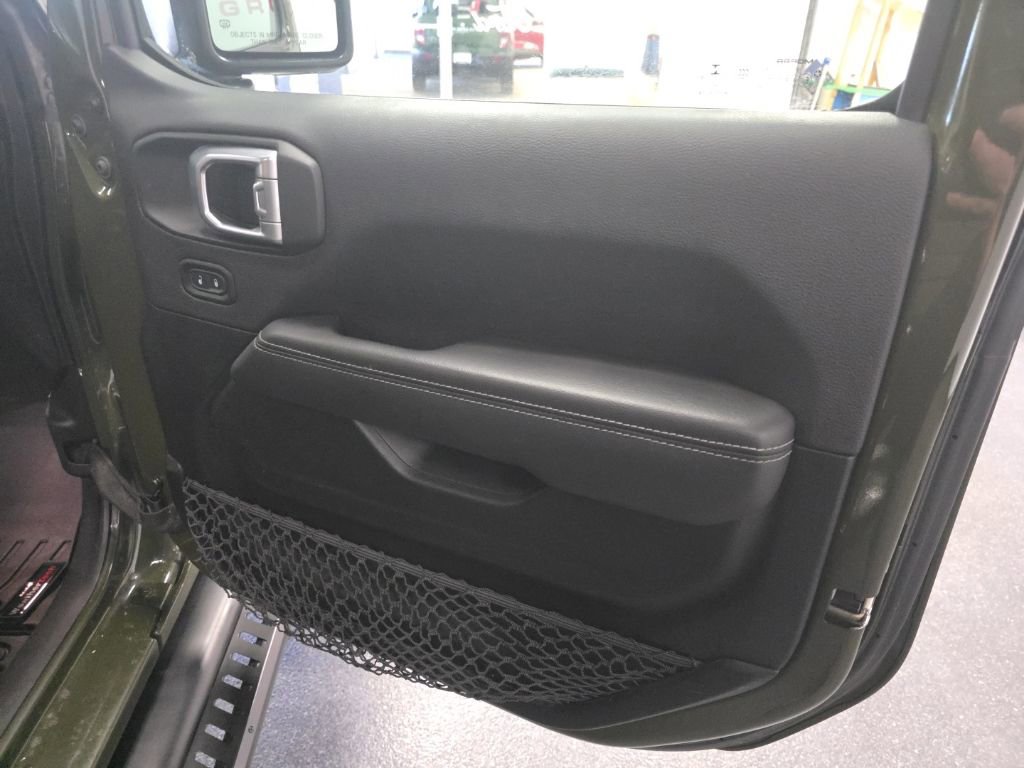 Used 2021 Jeep Wrangler Unlimited Sahara w/ Uconnect 4C Nav & Sound Group image 18