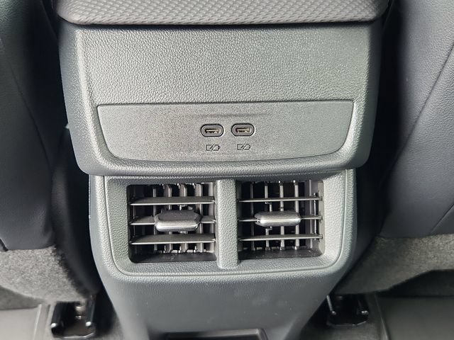 New 2026 Chevrolet Equinox LT w/ Convenience Package II FWD image 17