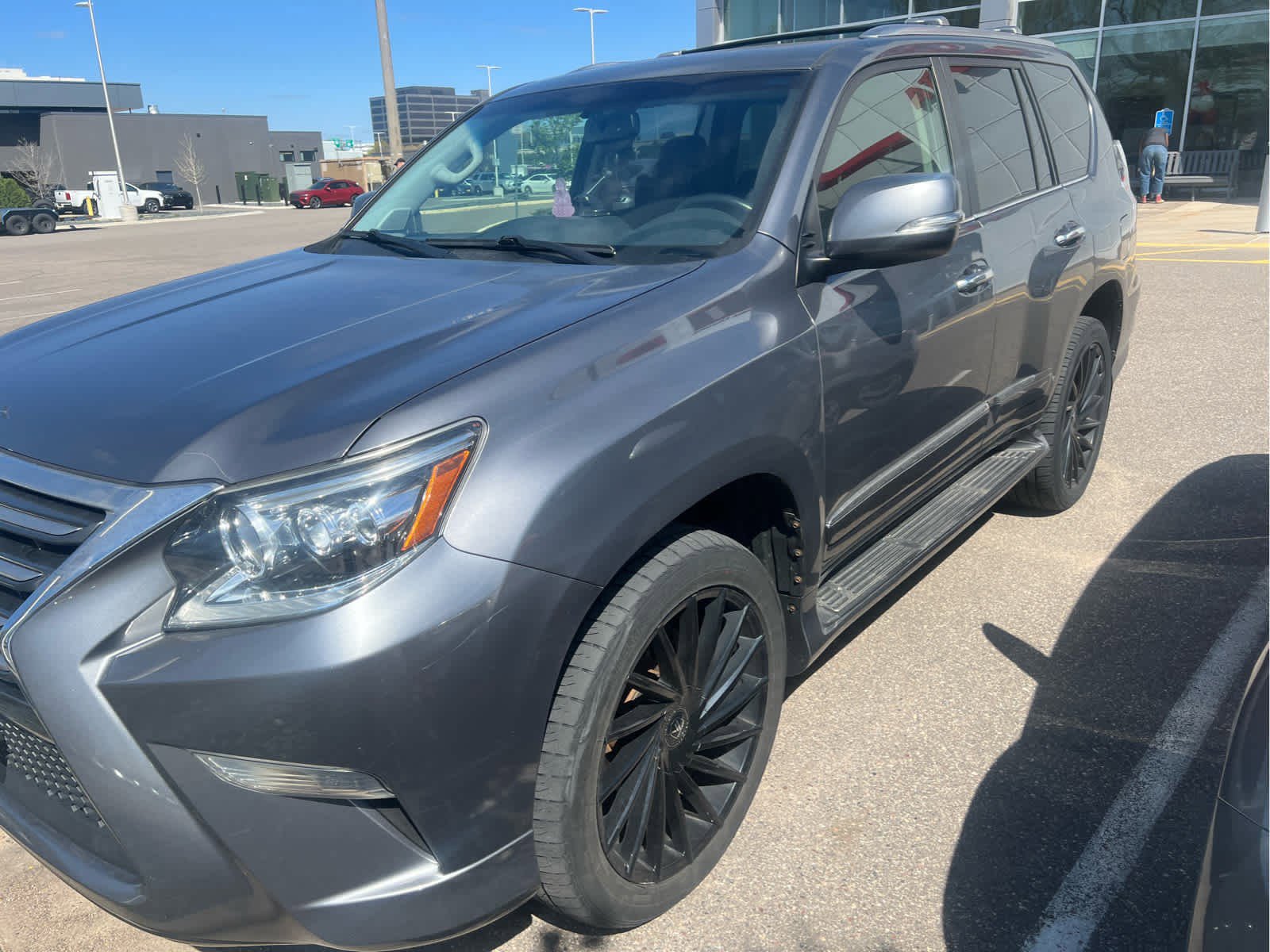 Used 2015 Lexus GX 460 w/ Navigation Package AWD/4WD image 3