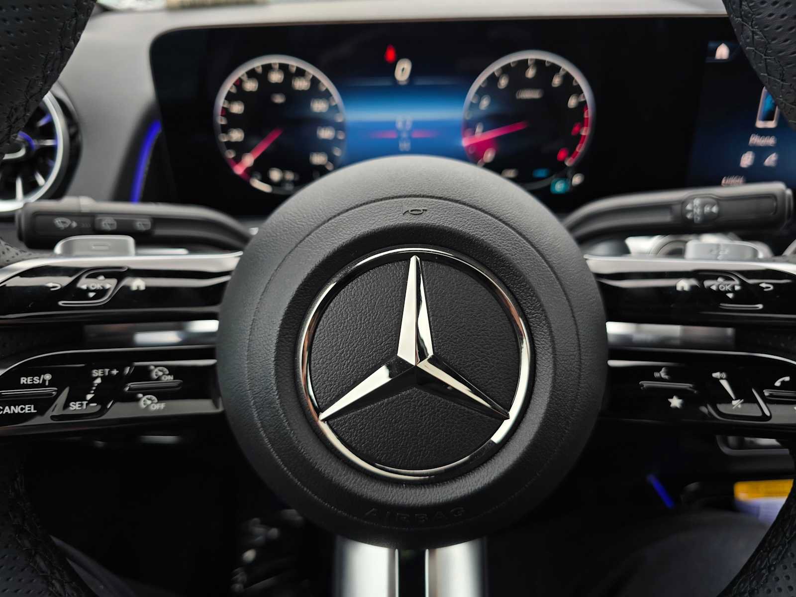 New 2026 Mercedes-Benz GLB 250 4MATIC image 24