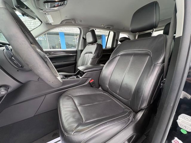 Used 2023 Jeep Grand Cherokee Limited w/ Luxury Tech Group II image 33