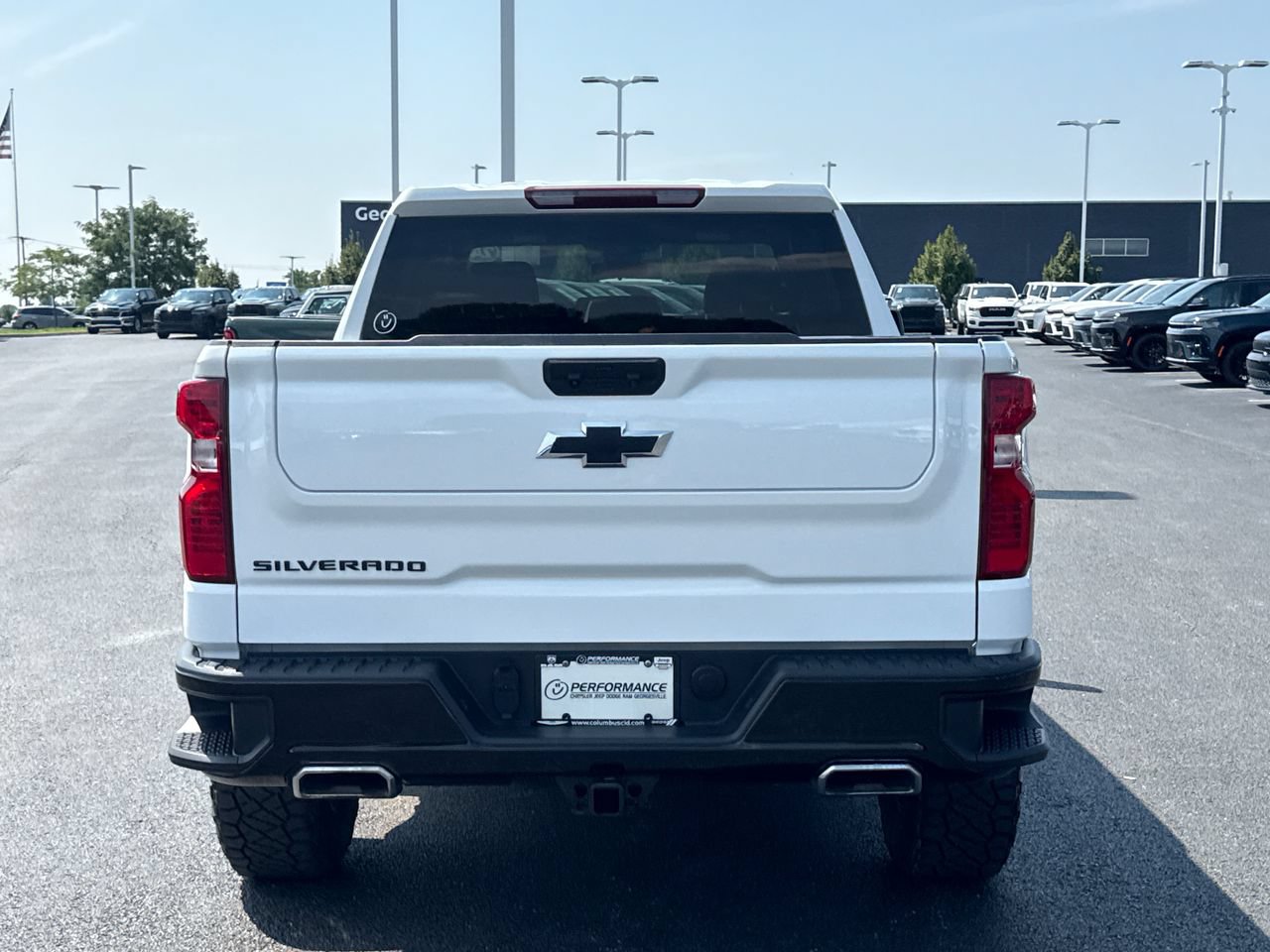 Used 2024 Chevrolet Silverado 1500 Custom Trail Boss AWD/4WD image 4
