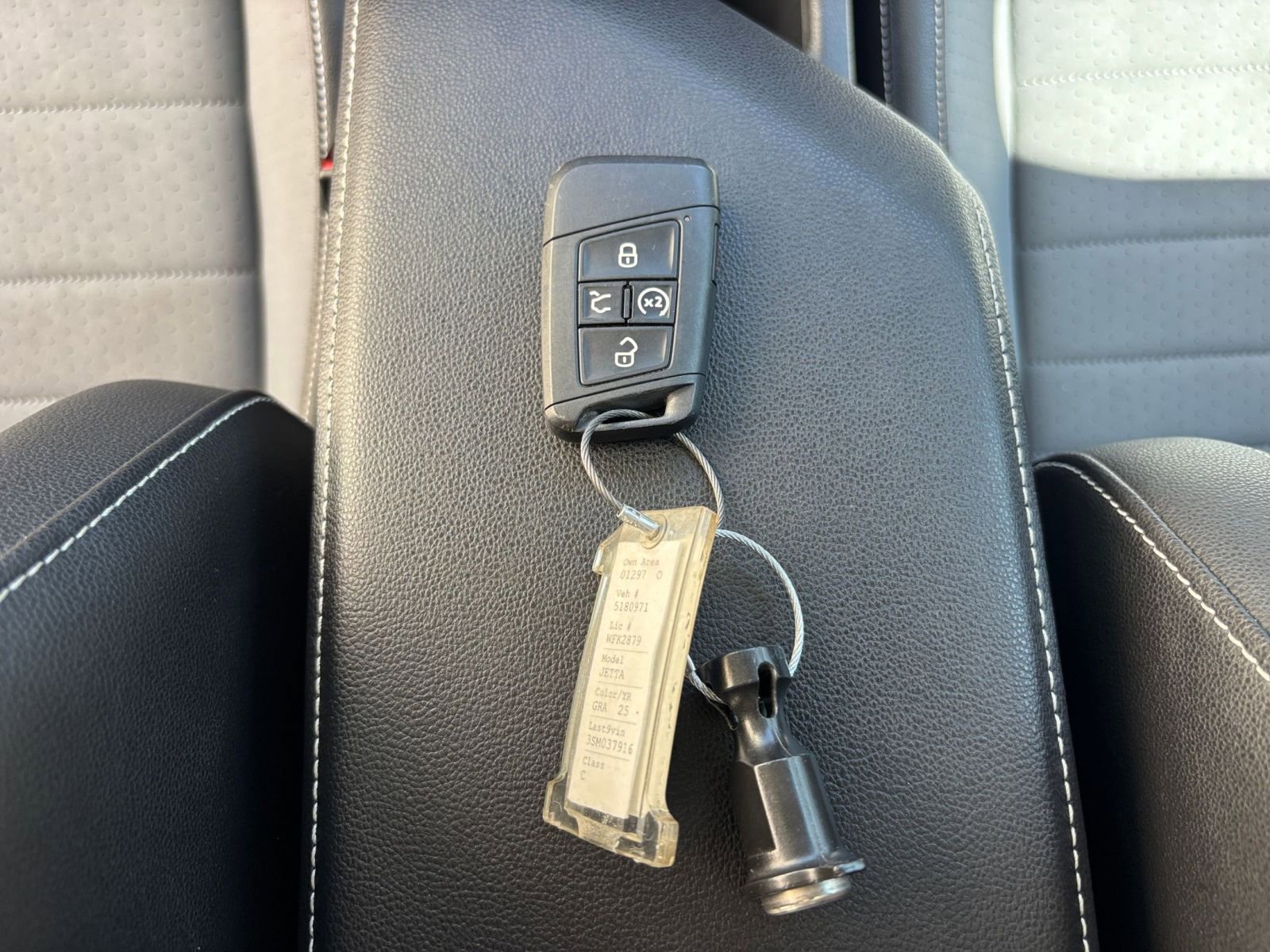 Used 2025 Volkswagen Jetta SE image 22
