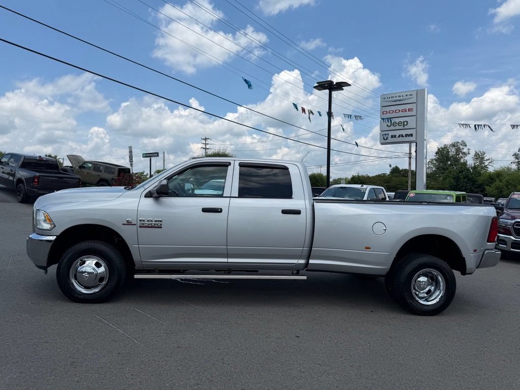 Used 2018 RAM 3500 Tradesman w/ Chrome Appearance Group AWD/4WD image 7
