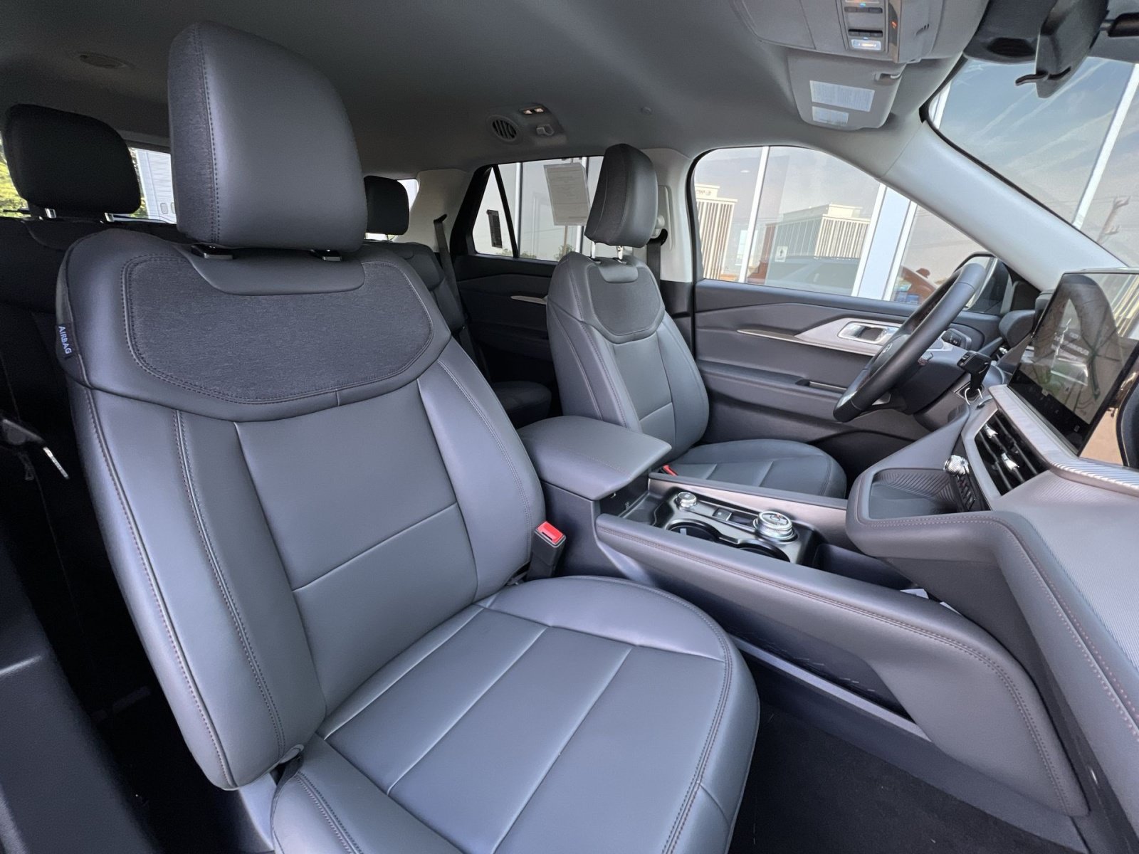 New 2026 Ford Explorer Active w/ Active Comfort Package AWD/4WD image 27