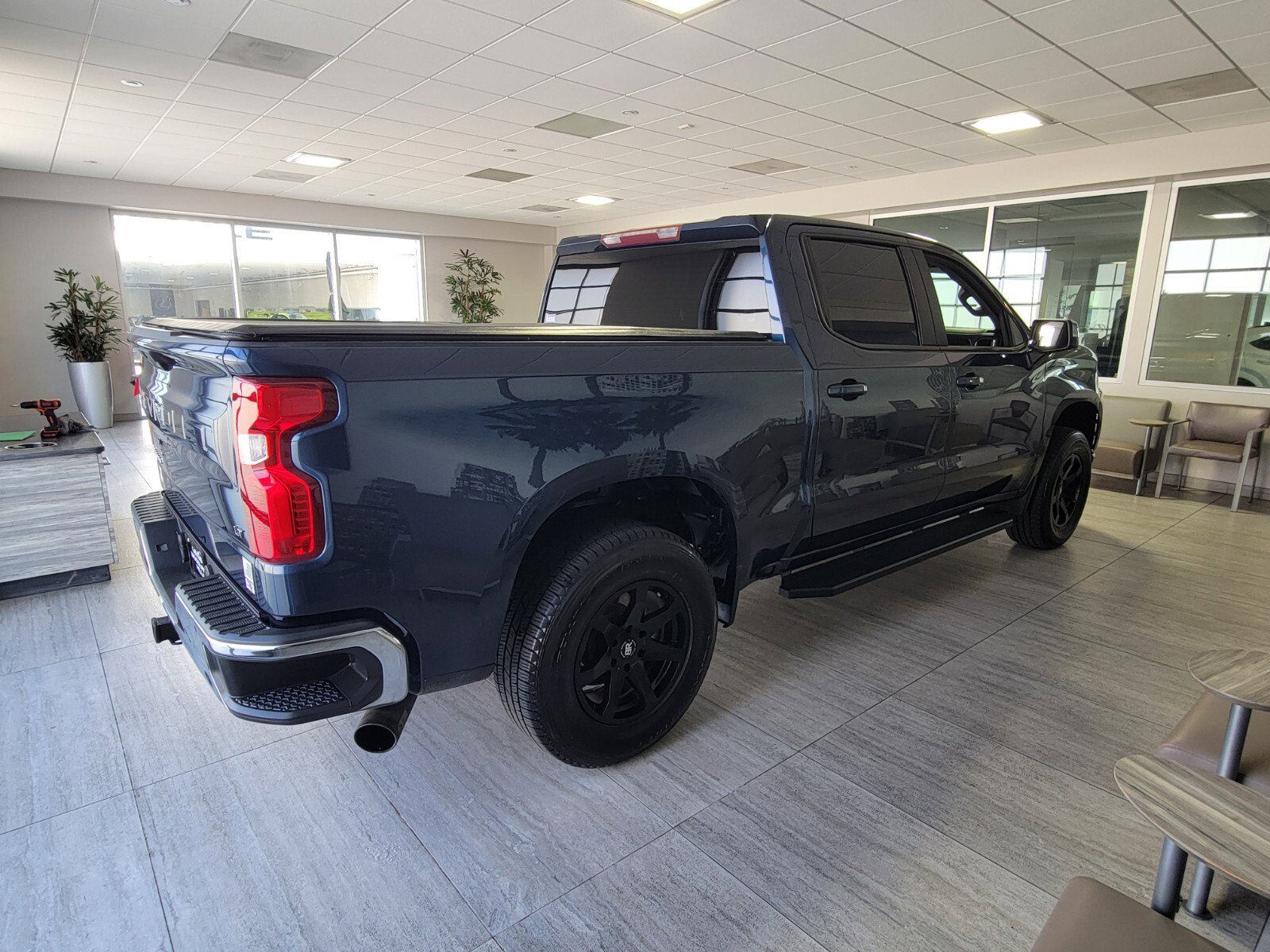 Used 2020 Chevrolet Silverado 1500 LT w/ All-Star Edition image 6