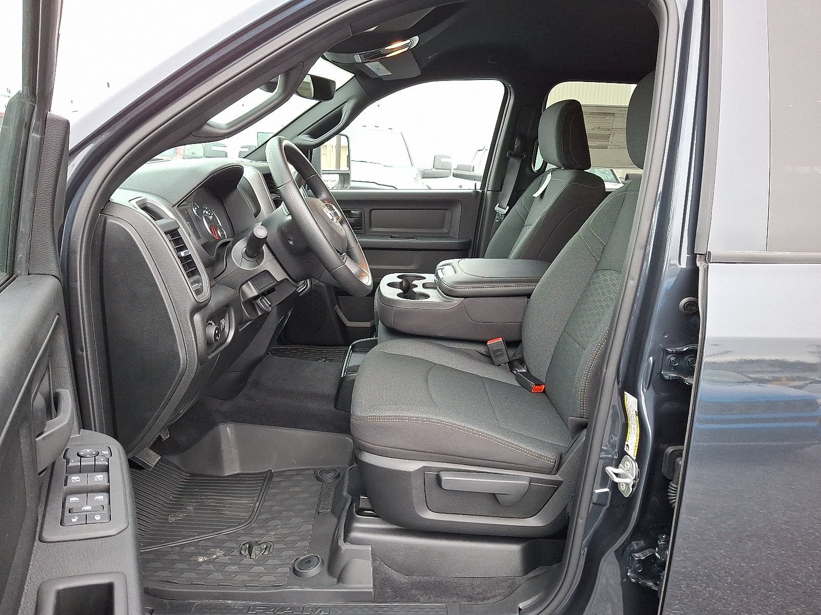 New 2026 RAM 2500 Tradesman AWD/4WD image 7