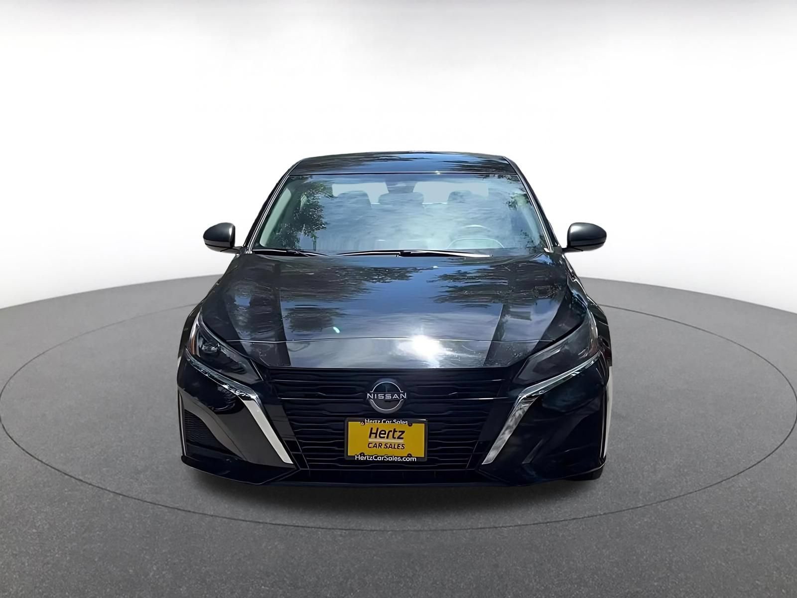 Used 2025 Nissan Altima 2.5 SV FWD image 4