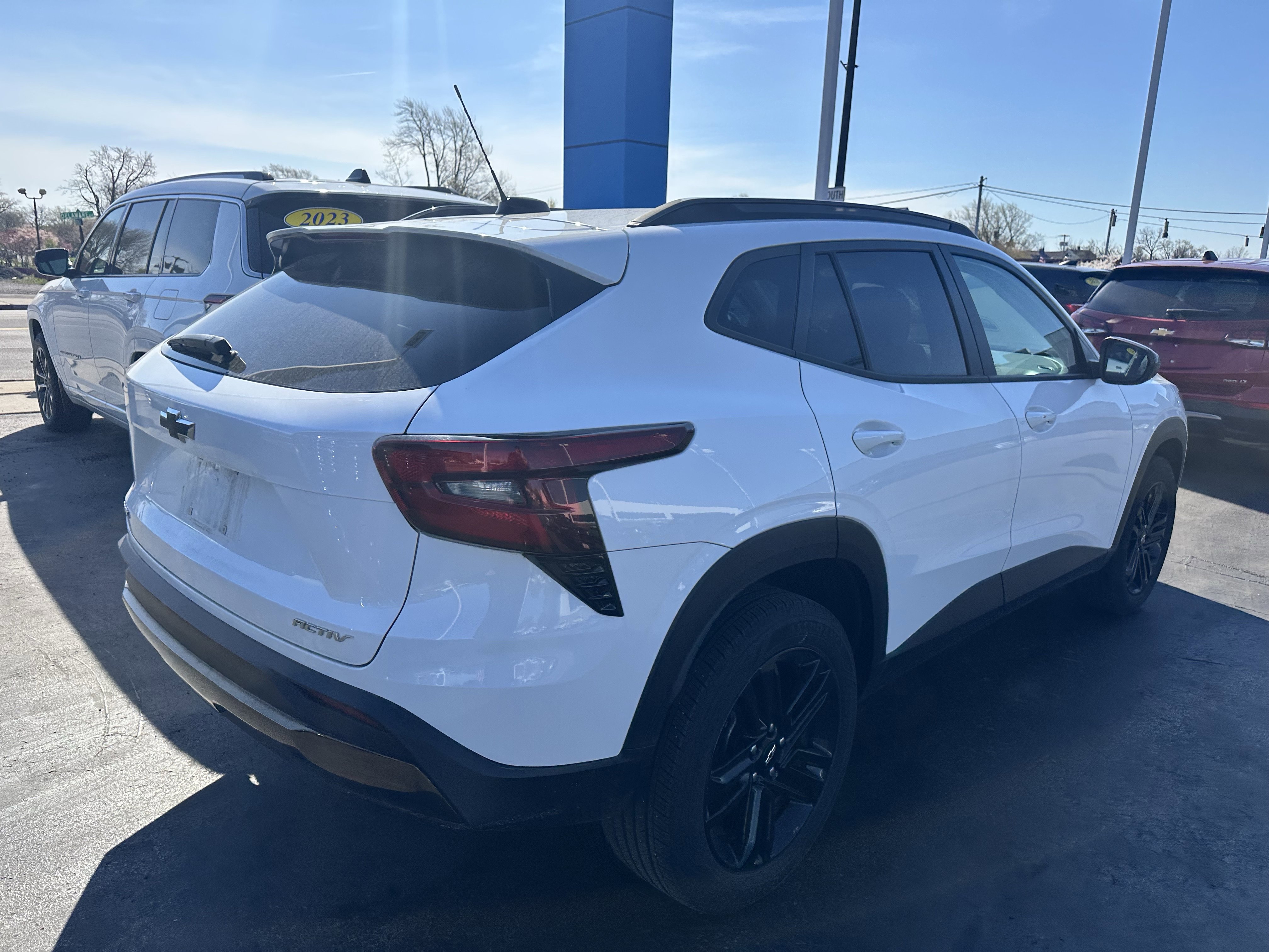 Certified 2024 Chevrolet Trax ACTIV w/ Driver Confidence Package FWD image 7