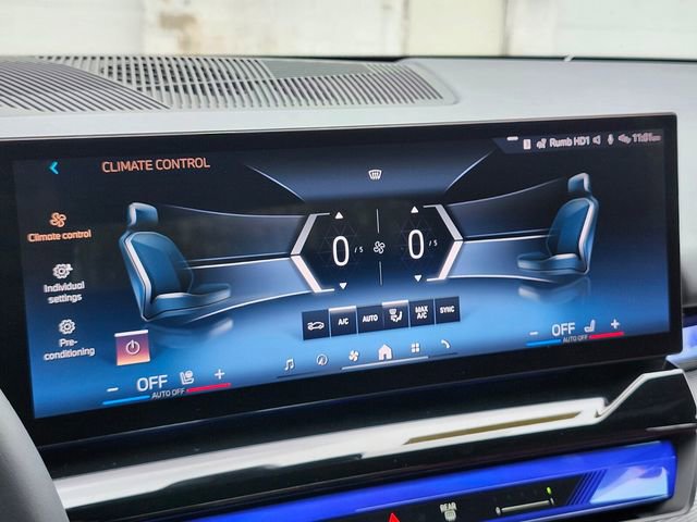 Used 2024 BMW 540i xDrive w/ Premium Package AWD/4WD image 21