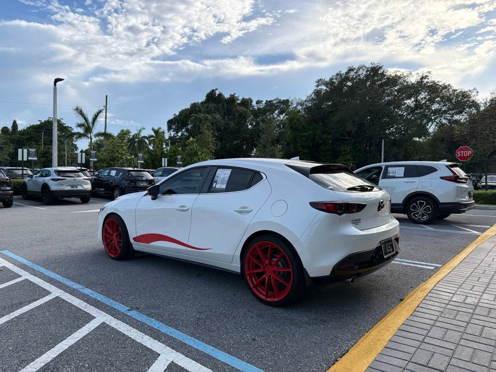 Used 2019 MAZDA MAZDA3 Hatchback w/ Preferred Package FWD image 10